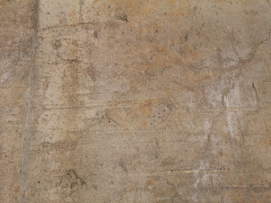 Vidaus patalpa su betono grindimis ir džiovinimo įranga prieš klojant dangą